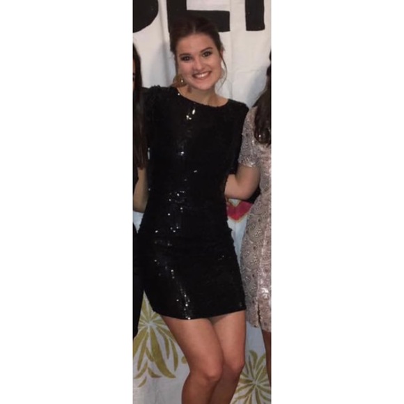 Black Sequin Dress🖤🖤 - Picture 5 of 5